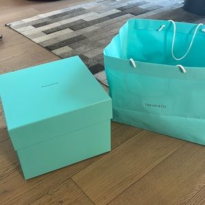 Tiffany & Co. All-purpose White Wine Stemless Glasses. Never used. Set of 4